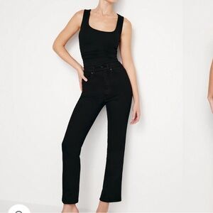 GOOD AMERICAN
GOOD CURVE STRAIGHT NEVER FADE BLACK JEANS